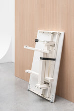 Lade das Bild in den Galerie-Viewer, MiniFlex Compact Drive Arbeitstisch mit motorischer Höhenverstellung weiß, klappbar
